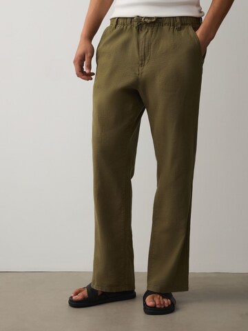 Regular Pantalon Next en vert : devant