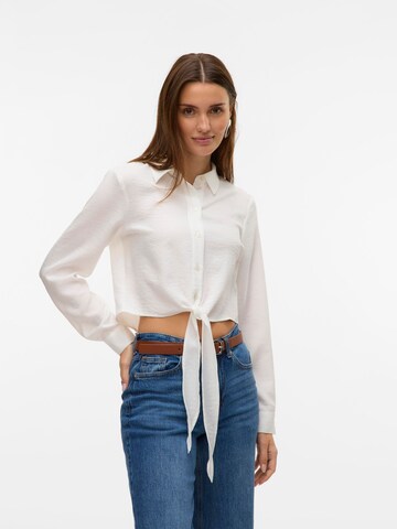 VERO MODA Blouse 'VMMELANEY' in White: front