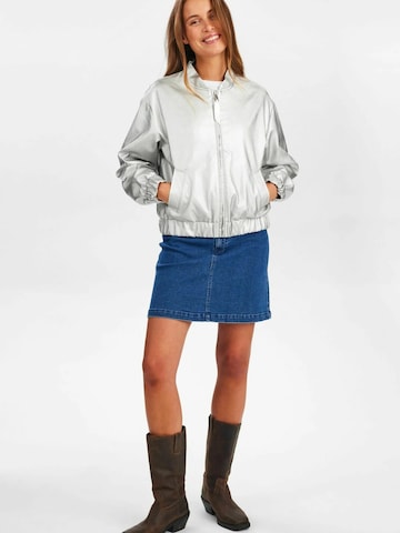 NÜMPH Overgangsjakke 'Ellanora' i sølv