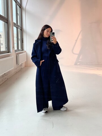 Maglietta di KAVAZI in blu