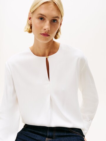 TOMMY HILFIGER Blouse in White