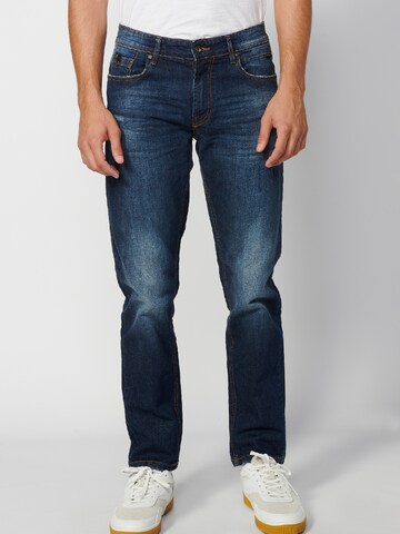 KOROSHI Regular Jeans in Blauw: voorkant