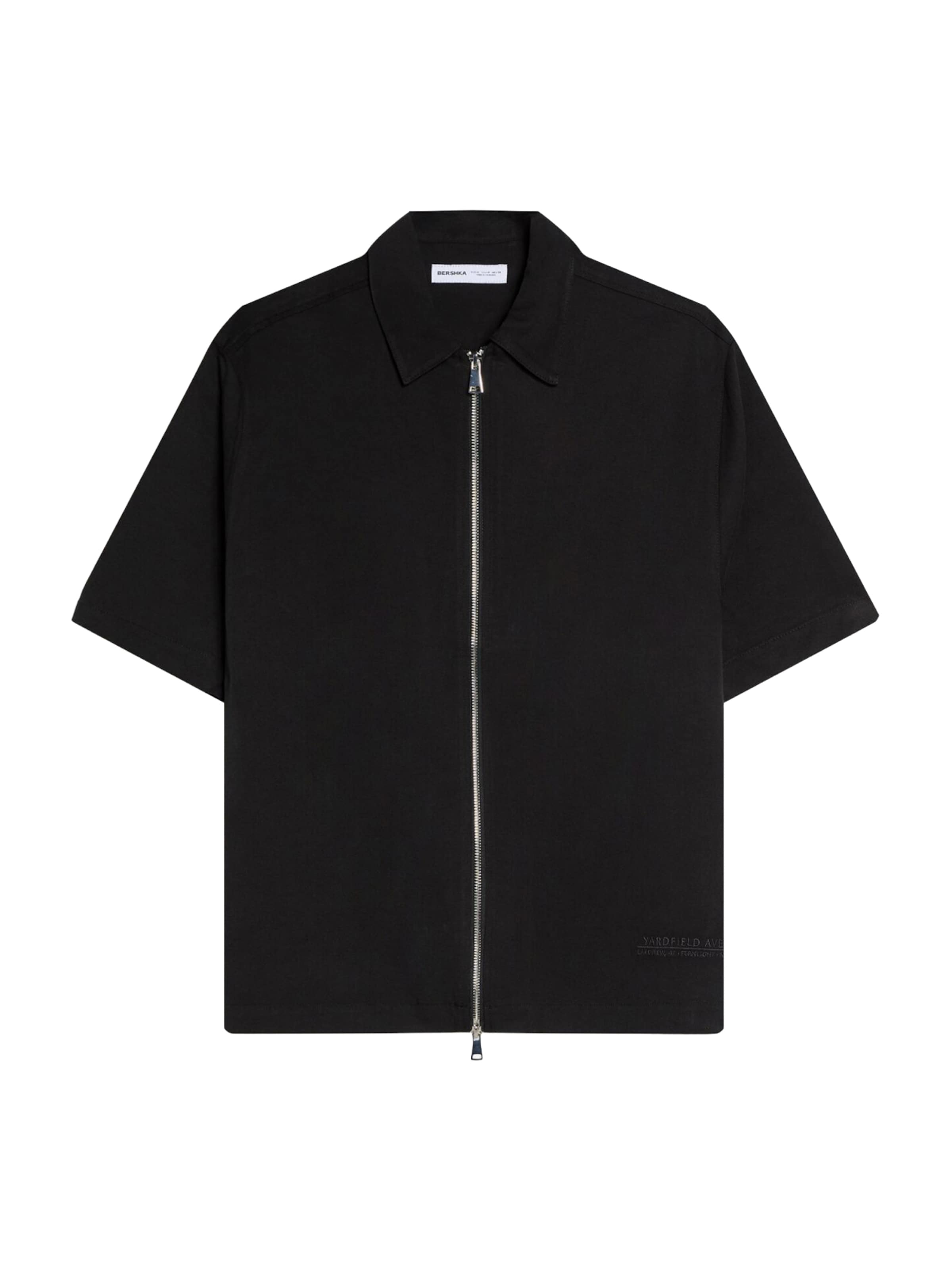 Bershka Comfort Fit Риза в черно: отпред