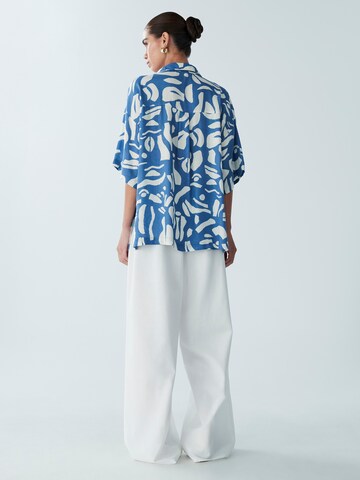 Camicia da donna 'KADY' di St MRLO in blu: dietro