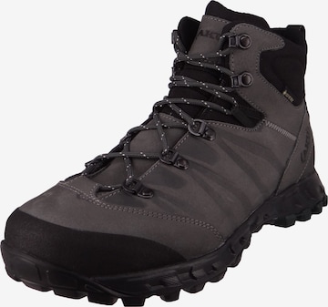 Chaussure basse AKU en gris : devant