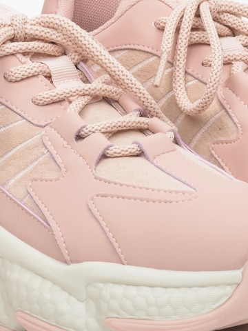 ES8 Sneakers in Pink