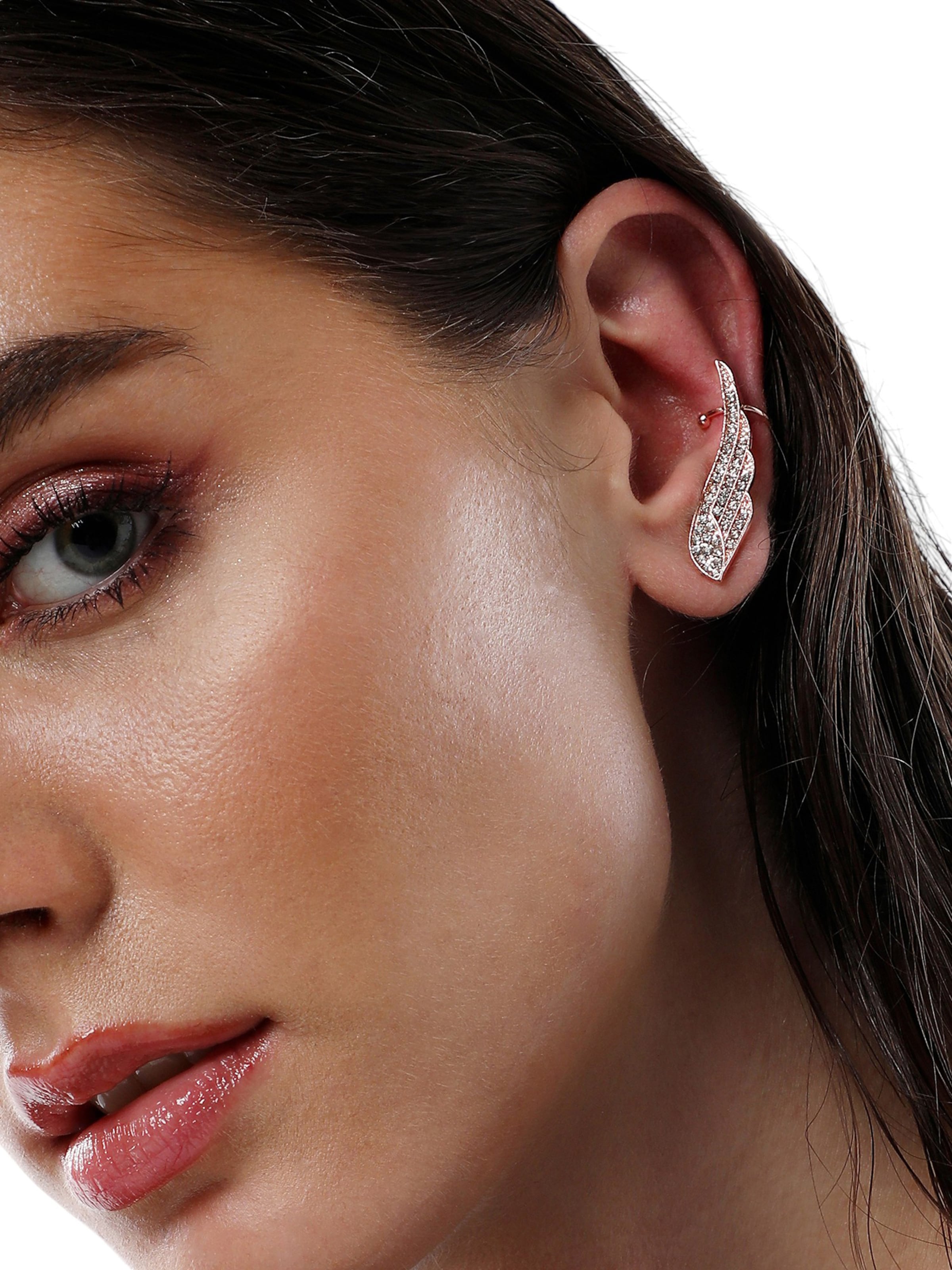 SOHI Kõrvarõngas 'Paula', värv Kuld: eest vaates