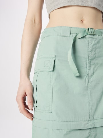 LEVI'S ® Kjol 'Convertible Cargo Skirt' i grön