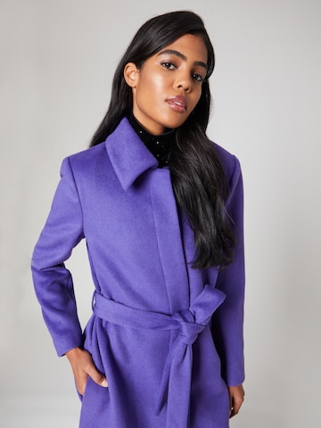 Manteau mi-saison 'Inken' Katy Perry exclusive for ABOUT YOU en violet