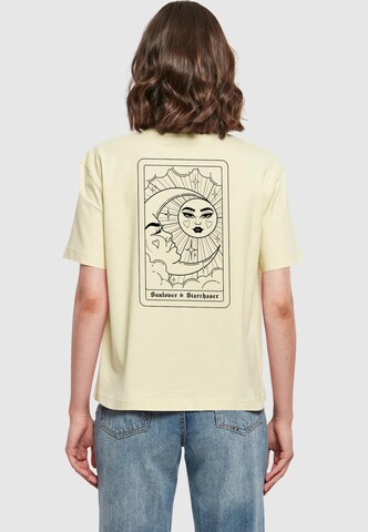 Maglietta 'Sunlover Starchaser' di Miss Tee in giallo: frontale