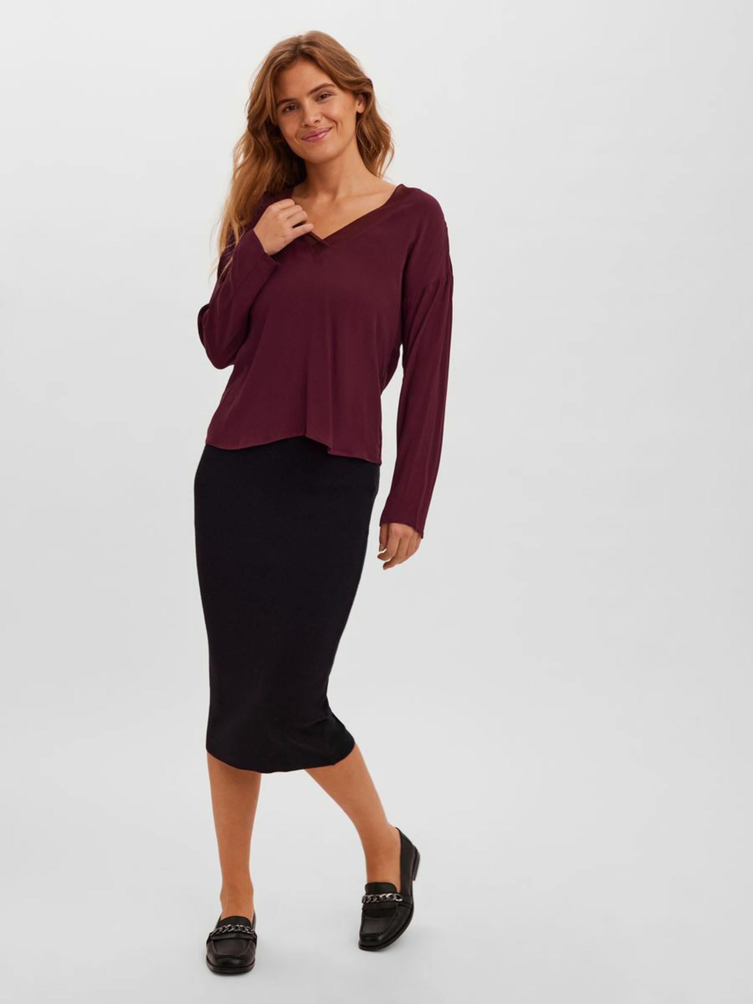 Frauen Blusen & Tuniken VERO MODA Bluse in Brombeer - AG24701 Frauen Blusen & Tuniken VERO MODA Bluse in Brombeer - AG24701