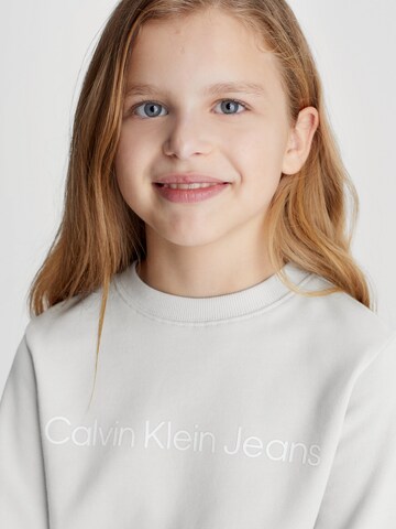 Calvin Klein Jeans Sweatshirt in Grau