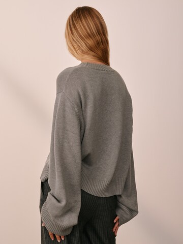 ABOUT YOU x Marie von Behrens Sweater 'Gwen' in Grey