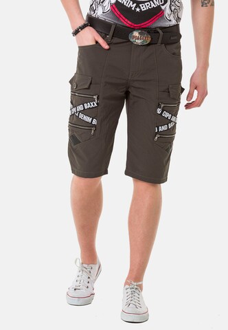 CIPO & BAXX Regular Shorts in Braun: predná strana