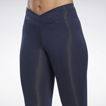 Reebok Skinny Sporthose in Blau