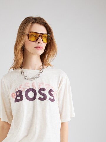 BOSS - Camiseta 'Etabacky' en blanco