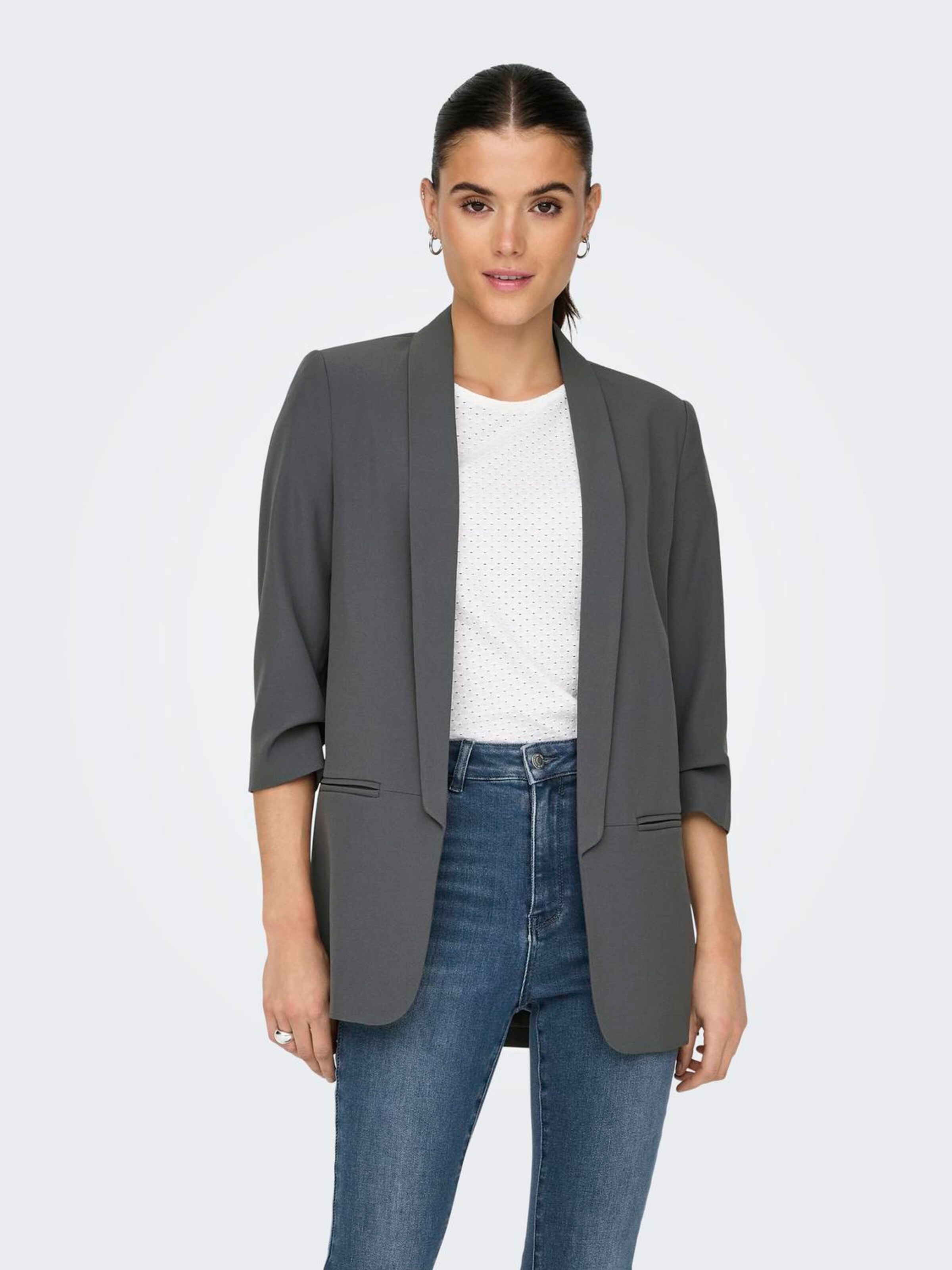 Dark grey blazer with jeans hotsell