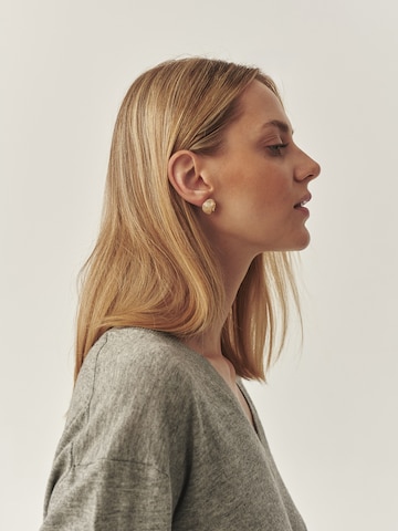 Boucles d'oreilles 'EDDALIANO' TATUUM en beige : devant