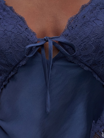 Abercrombie & Fitch Top 'JUILA' – modrá