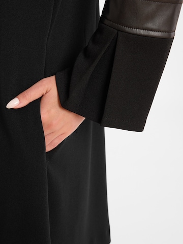 Ana Alcazar Jurk ' Cassy ' in Zwart