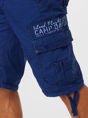 CAMP DAVID Regular Cargo Pants in Blue