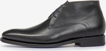 Floris van Bommel Chukka Boots 'De Loper 15' in Black: front