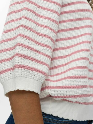 Pullover di NÜMPH in bianco