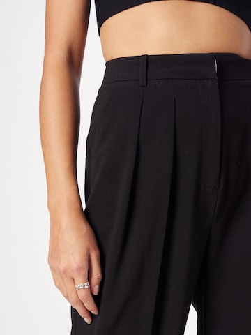 Wide Leg Pantalon à plis Warehouse en noir