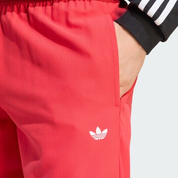 ADIDAS ORIGINALS Badeshorts 'Trefoil Essentials' in Rot