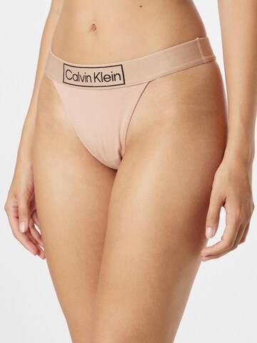 Calvin Klein Underwear Regular Стринг в розово: отпред