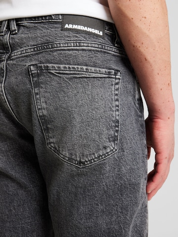 ARMEDANGELS Regular Jeans 'DYLAANO' in Grau