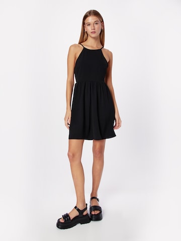 Robe 'Lieselotte' ABOUT YOU en noir : devant