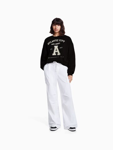 Bershka Sweatshirt in Zwart