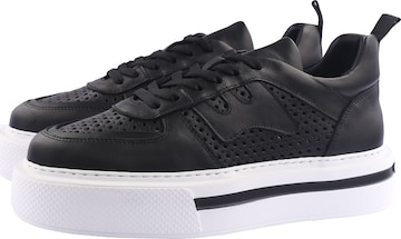 D.MoRo Shoes Sneakers 'Oprongi' in Black: front