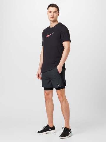 NIKE Slim fit Workout Pants in Black