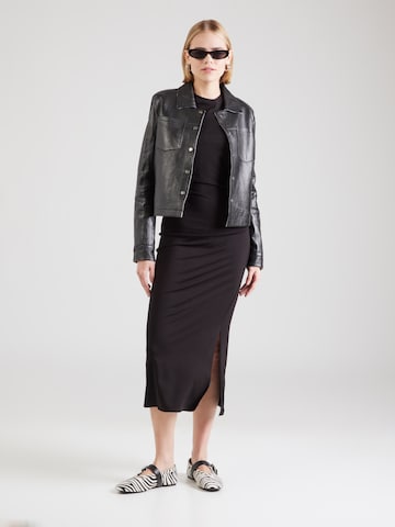 DKNY Strikkjole i sort