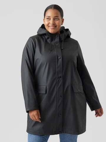 Vero Moda Curve Between-Seasons Coat 'Asta' in Black: front