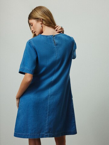 Robe Next en bleu