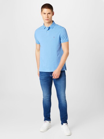 TOMMY HILFIGER Poloshirt in Blau