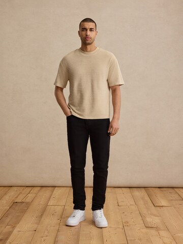 DAN FOX APPAREL Póló 'Ron' - szürke