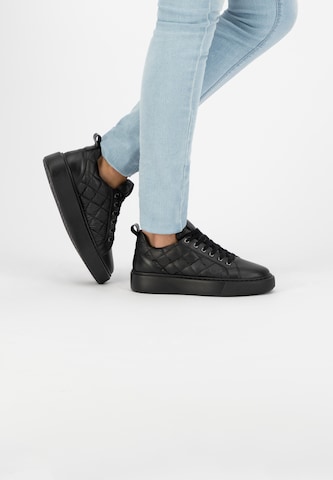 Mysa Sneakers 'Lanthe' in Black: front