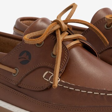 Travelin Moccasins 'Seaton' in Brown