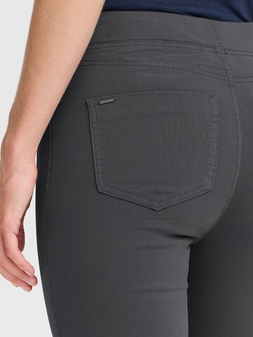 Slimfit Leggings 'Keily' di Oxmo in grigio