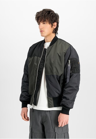 Giacca di mezza stagione 'MA-1' di ALPHA INDUSTRIES in nero: frontale