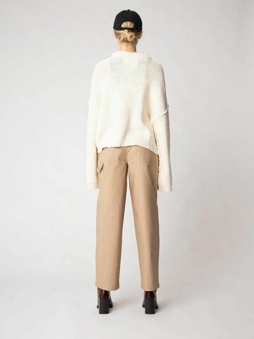 Résumé Loosefit Kalhoty 'Tala' – béžová