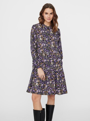 Robe-chemise 'Isa' VERO MODA en noir : devant