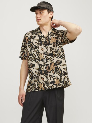 Fit confort Chemise 'JJSequoia' JACK & JONES en marron : devant