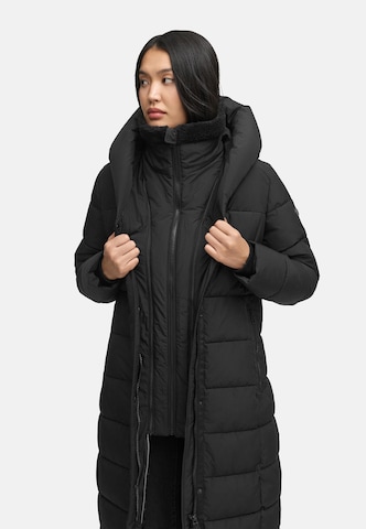 Cappotto invernale 'Pakoraa 16' di MARIKOO in nero: frontale