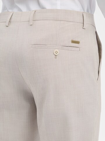 BENVENUTO Regular Pleated Pants in Beige