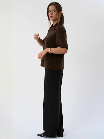 TEESHOPPEN Pulóver ' Alba ' - barna